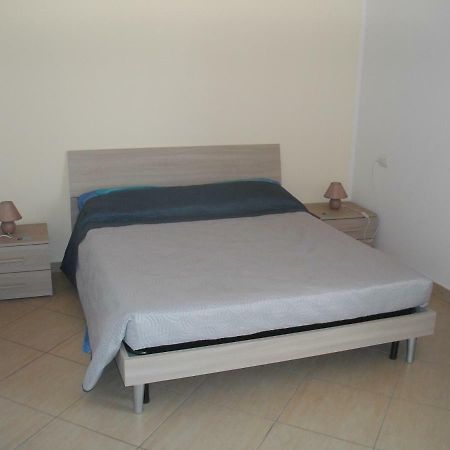 Bed and Breakfast Giulietta E Romeo Peschiera del Garda Exterior foto