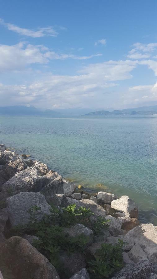 Bed and Breakfast Giulietta E Romeo Peschiera del Garda Exterior foto